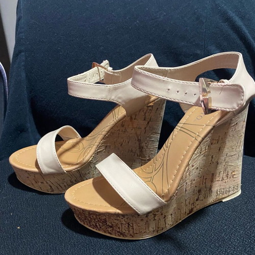 Migato summer platforms like new, size 38, nude color