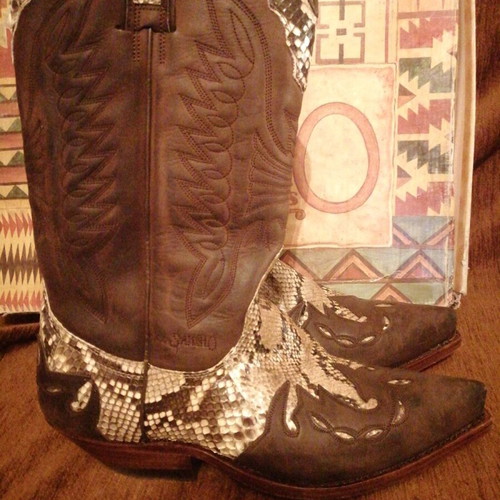 Sancho leather cowboy boots size 40 brown like new with snake pattern