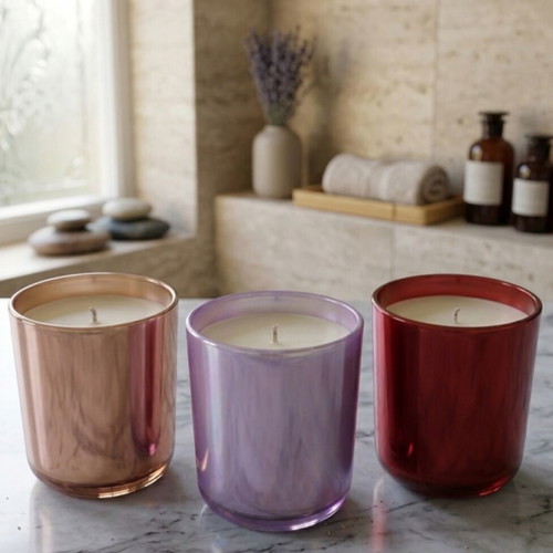 Soy Wax Candle with Vegan Scents in Luxury Container