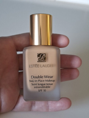 Estee Lauder Double Wear Stay-in-Place Makeup 3W2 Cashew