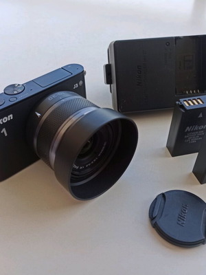 Nikon 1 J3 used with repaired 10-30 VR lens and accessories