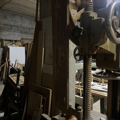 Professional Wood Bandsaw used, heavy-duty