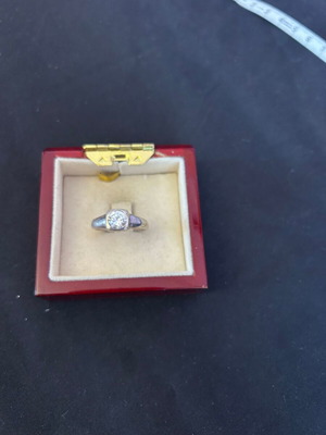 Silver 950 ring with white stone like new