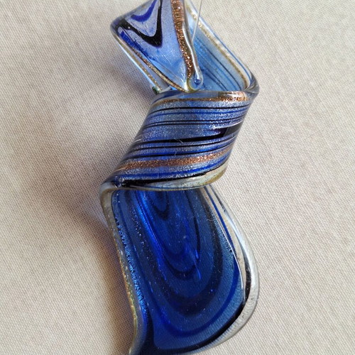 Set of 2 necklaces like new Amber Style and artistic glass