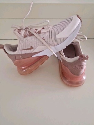 Nike Air Max 270 αθλητικά παπούτσια σε ροζ και λευκό, μέγεθος 37.5