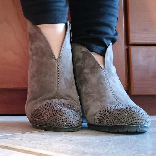 Luftpolster ankle boots like new, grey suede, size 37.5