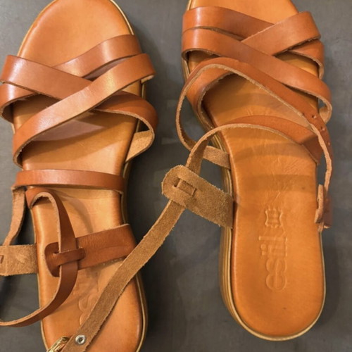 Estil leather sandals new, size 39, 3.5 cm heel