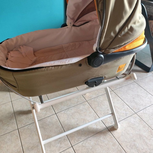 Bassinet with stand like new