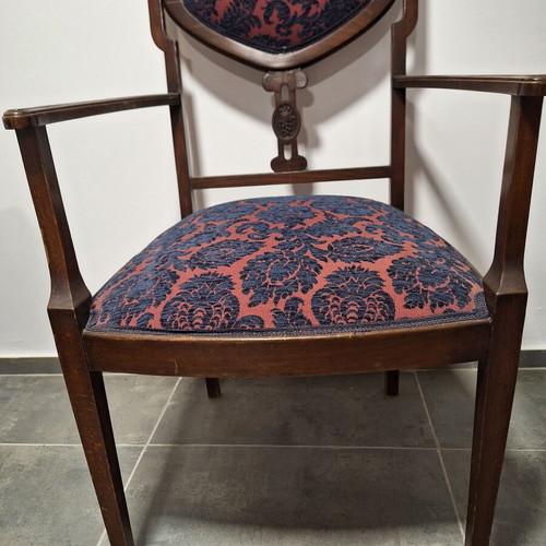 Furniture set from 1930 like new, sofa, two armchairs, two chairs, and table