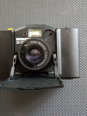 Minox 35 GT μεταχειρισμένη με δερμάτινη θήκη και πλάτη D-35 databack