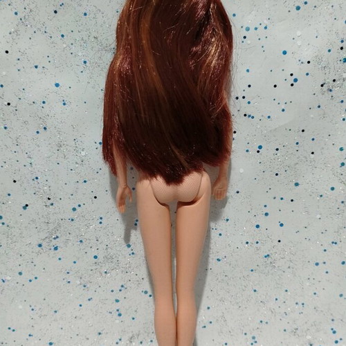 My Scene Chillin' Out Chelsea doll used with flaws