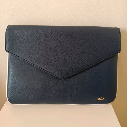 Clutcher bag Carpisa like new, blue with white piping