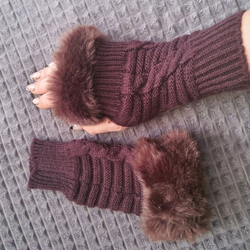Women's half gloves brown with fur new