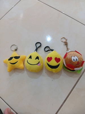 Σετ 4 κίτρινα μαλακά μπρελόκ emoji
