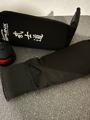 Sphinx kickboxing training shin guards medium like new