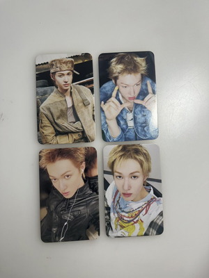 K-Pop Photocards Set, 4 pieces, glossy finish