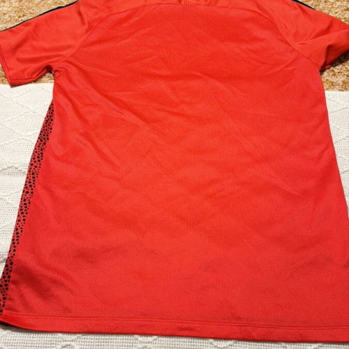 Nike sports shirt like new, unisex, black and red