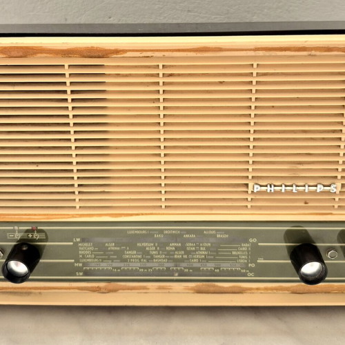 Philips vintage radio