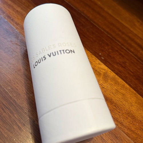 Louis Vuitton box new, white with black letters, round authentic