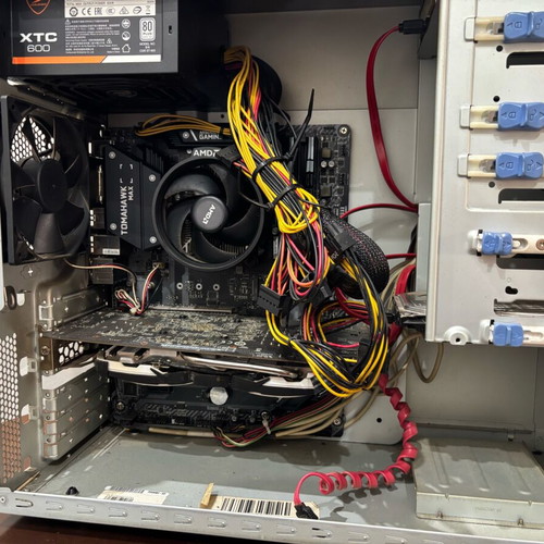 PC RX 580 8GB MSI Armor Ryzen 5 2600x Tomahawk 32GB RAM used
