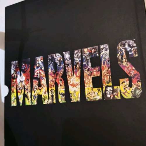 Marvels Platinum Edition Collectors like new