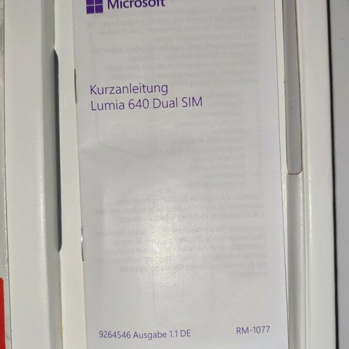 Nokia Lumia 640 mobile box used with booklet in German