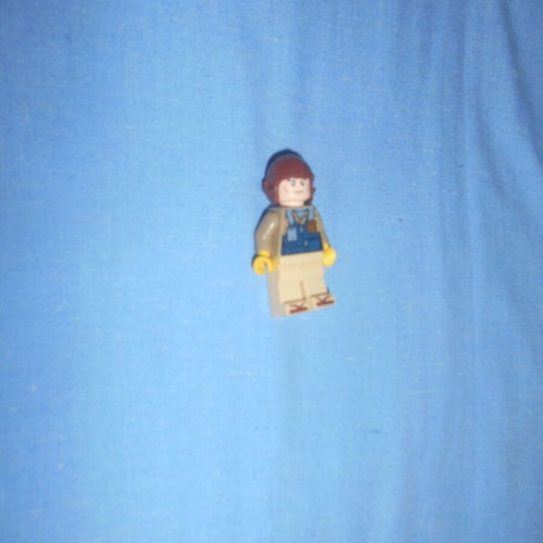 Lego figure #40 City minifigure used in excellent condition