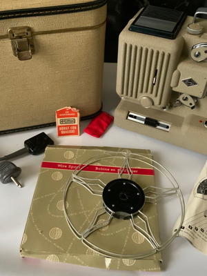 Eumig P8 8mm Film Projector vintage complete set like new