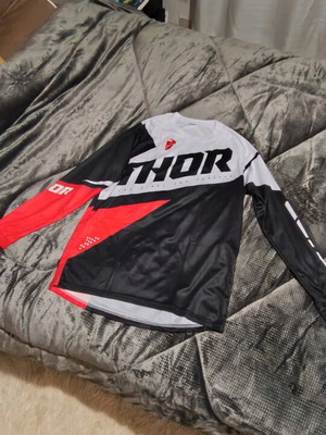 Mx Thor blouse new, medium size, white