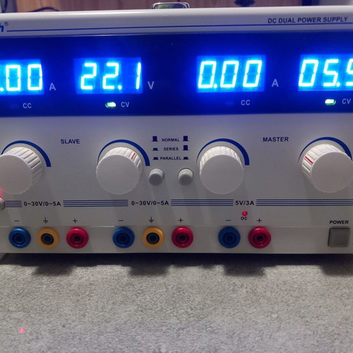 PeakTech 6145 laboratory power supply like new, 2 x 0-30V 0-5A, 5V-3A