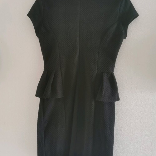 Black dress OWTOW like new, size S