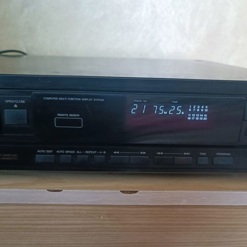 Denon DCD 610 CD player used, excellent technical condition