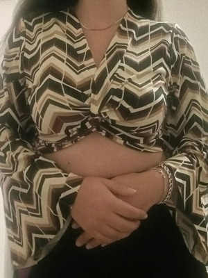 Crop blouse one size new, multicolored