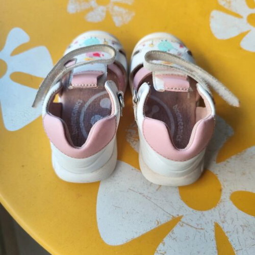 Biomecanics sandals size 21 used for girls