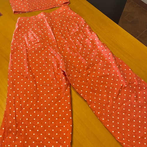 Star Body H orange-red polka dot set like new