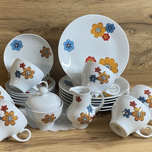 KAHLA GDR porcelain vintage set new, 6 cups, 6 saucers, 6 dessert plates