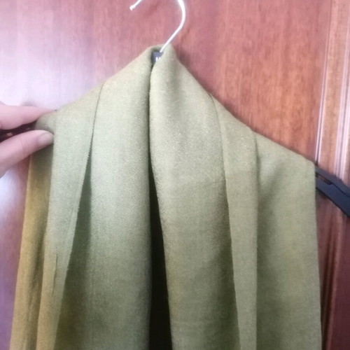 Pashmina like new, green