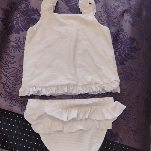 H&M swimsuit with ruffles size 6-8 new, double lined, white