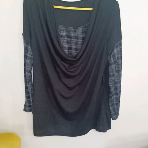 Women's thin sweater with plaid details like new, size L