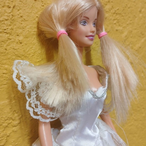 Barbie vintage doll with white lace dress used