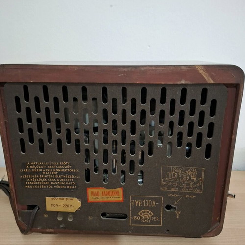 Radio used 30x25x17 cm