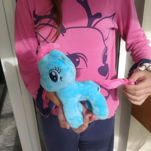 Plush pony like new with suction cup