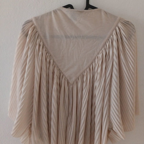 Mantle used, light and elegant, size M