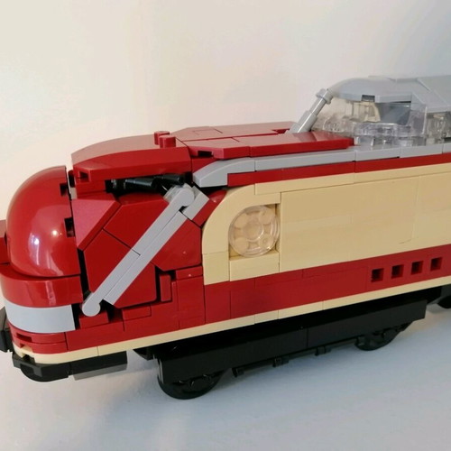 Trans Europe Express train like new, 2230 pieces, 130 cm length