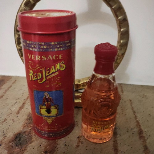 Versace Red Jeans 75ml new perfume