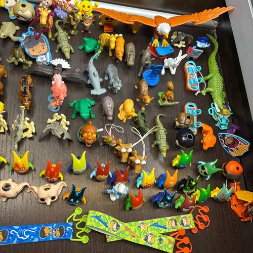 Kinder figures various like new