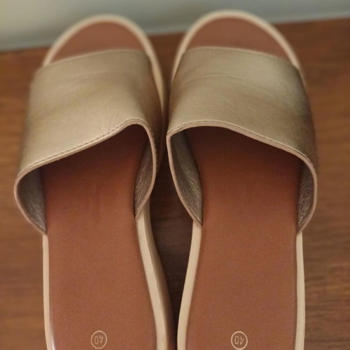Alta Moda women's bronze summer platform sandals, size 40