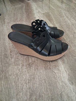 Kokka leather platform sandals like new, size 40, black