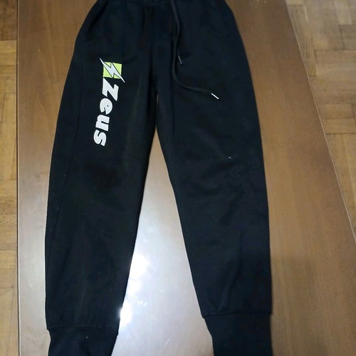 Zeus A.O. Foinix Kallitheas sports clothing set used for 9-year-old boy