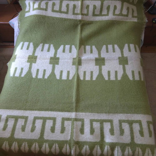 Velentza wool 100% like new, 2.35×1.80 m, vintage